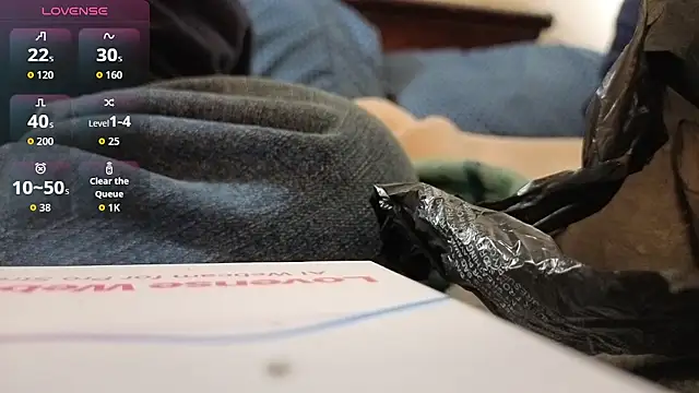 Shy Naughty Girl online show from 03/15/26, 12:39