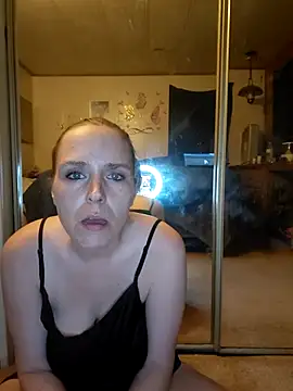Shy Naughty Girl online show from 07/14/26, 04:17