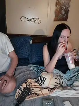 Shy Naughty Girl online show from 04/03/26, 03:46