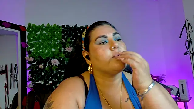 AndreaKinky online show from 05/27/26, 01:57