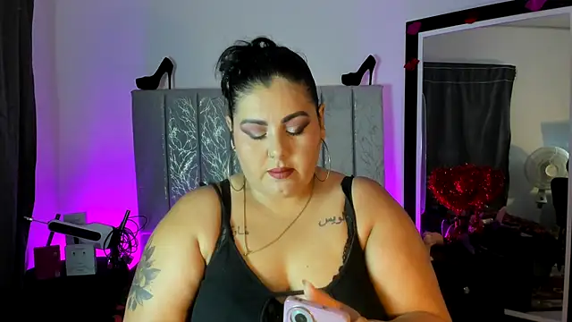 AndreaKinky online show from 04/18/26, 08:16