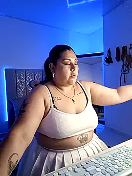 AndreaKinky online show from 10/19/25, 08:17