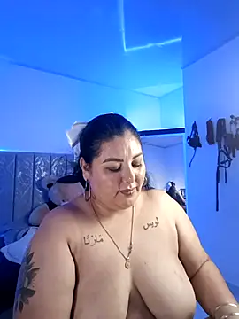 AndreaKinky online show from 10/21/25, 09:41