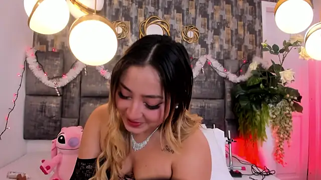 PatyLawrence online show from 11/23/25, 04:22