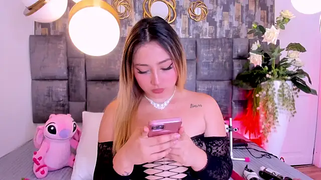 PatyLawrence online show from 11/07/25, 04:17