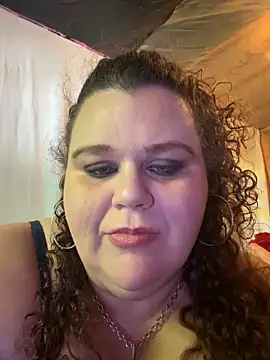 Snapshot of Fatpussybigass chatting on 06/17/26, 01:43 Fatpussybigass online show from 06/17/26, 01:43