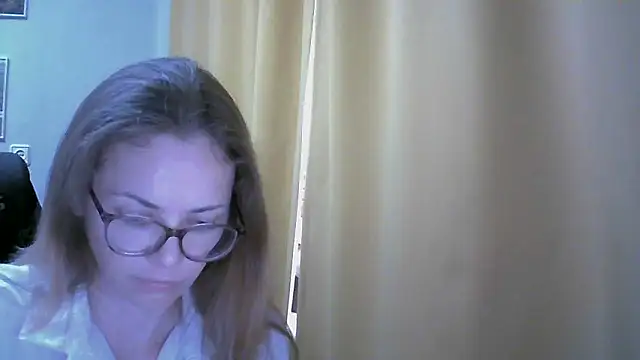Snapshot of SEA_Dream chatting on 09/15/25, 08:15 SEA Dream online show from 09/15/25, 08:15