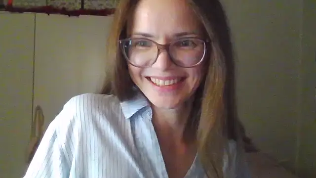 Snapshot of SEA_Dream chatting on 04/20/26, 03:24 SEA Dream online show from 04/20/26, 03:24