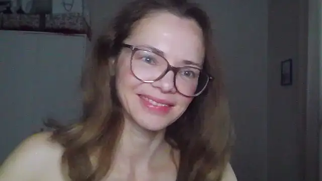 Snapshot of SEA_Dream chatting on 03/04/26, 03:36 SEA Dream online show from 03/04/26, 03:36