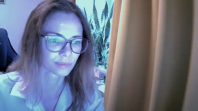 Snapshot of SEA_Dream chatting on 09/24/25, 03:13 SEA Dream online show from 09/24/25, 03:13