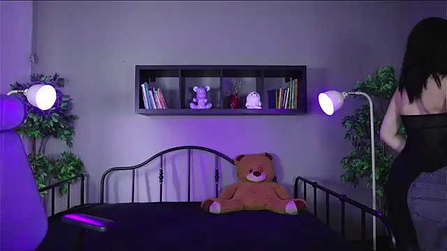 Sabrina bloom online show from 11/26/25, 02:06