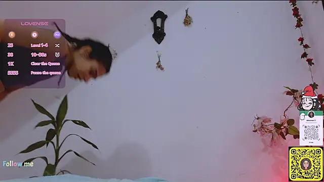 Nocturnawitch online show from 12/02/25, 03:47