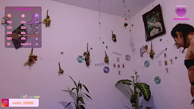 Nocturnawitch online show from 04/22/26, 01:01