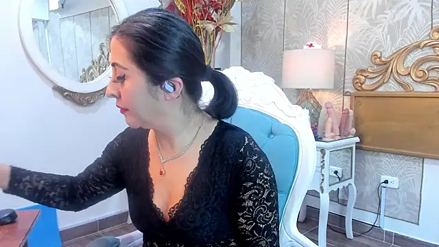 Scarlet  Milff online show from 02/10/26, 03:00