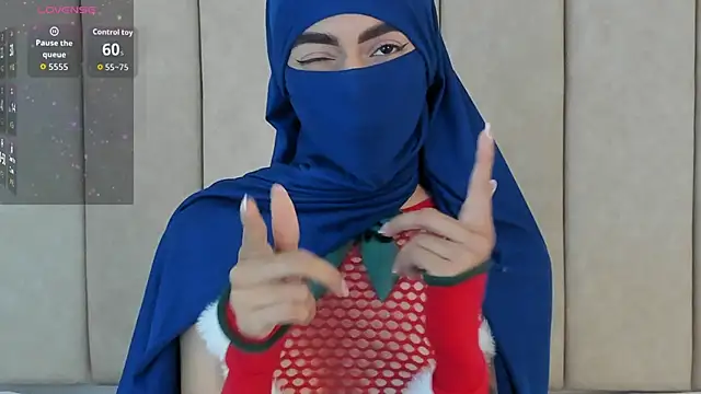 Snapshot of _Zahiira_ chatting on 11/15/25, 12:20 Zahiira online show from 11/15/25, 12:20