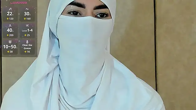 Snapshot of _Zahiira_ chatting on 09/16/25, 11:55 Zahiira online show from 09/16/25, 11:55