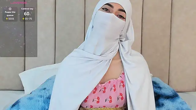  Zahiira  online show from 03/03/26, 12:34