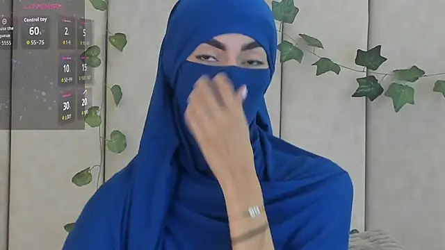 Snapshot of _Zahiira_ chatting on 10/07/25, 12:06 Zahiira online show from 10/07/25, 12:06