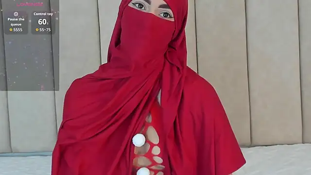 Snapshot of _Zahiira_ chatting on 11/08/25, 11:58 Zahiira online show from 11/08/25, 11:58