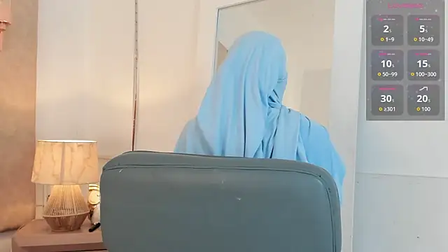  Zahiira  online show from 05/22/26, 12:25
