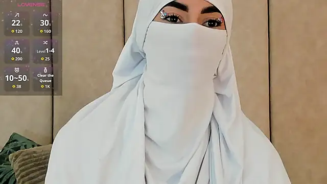 Snapshot of _Zahiira_ chatting on 09/19/25, 11:58 Zahiira online show from 09/19/25, 11:58