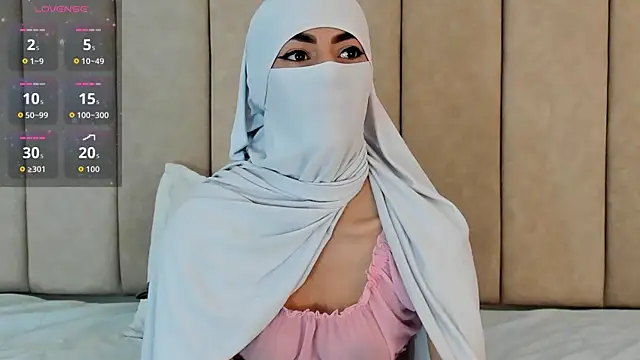  Zahiira  online show from 01/14/26, 12:20