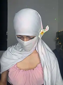  Zahiira  online show from 07/16/26, 11:40
