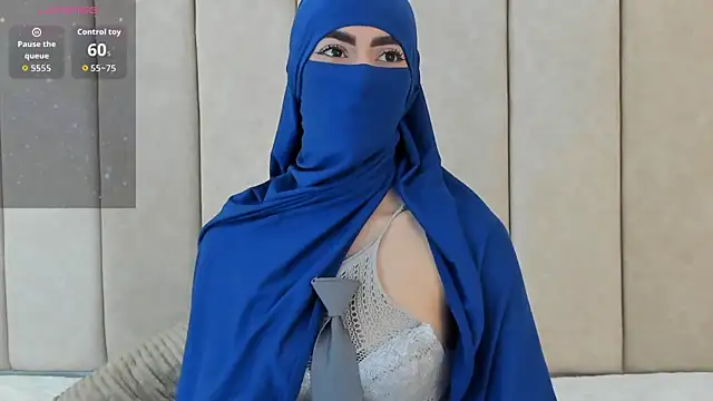 Snapshot of _Zahiira_ chatting on 11/07/25, 11:48 Zahiira online show from 11/07/25, 11:48