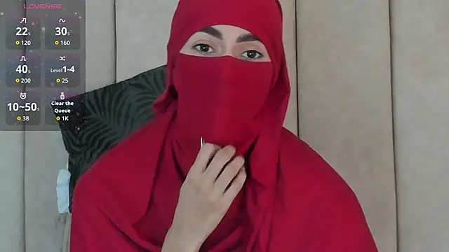 Snapshot of _Zahiira_ chatting on 11/25/25, 12:16 Zahiira online show from 11/25/25, 12:16