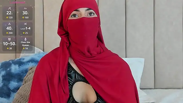  Zahiira  online show from 04/15/26, 12:21