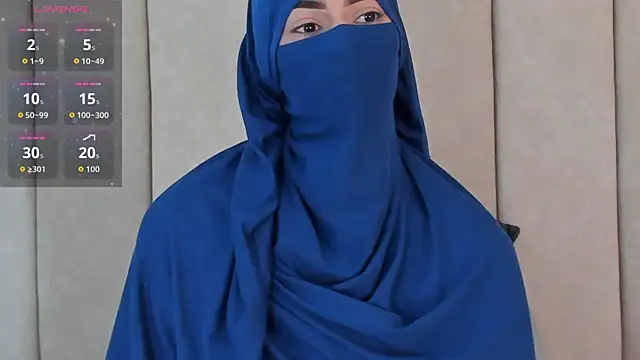 Snapshot of _Zahiira_ chatting on 12/17/25, 11:26 Zahiira online show from 12/17/25, 11:26