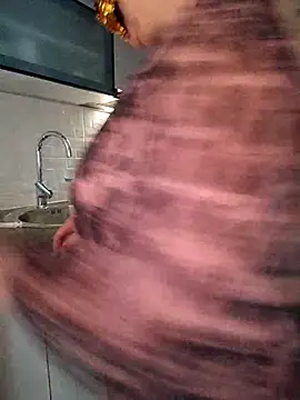 BigAssMom  online show from 05/14/26, 08:55