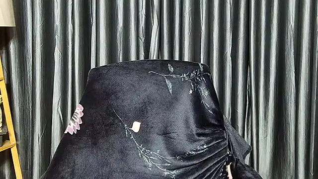 Webrowncouple online show from 10/12/25, 06:15