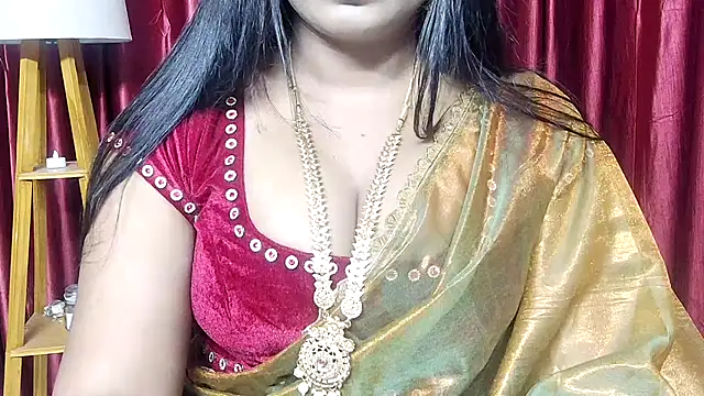 Webrowncouple online show from 11/10/25, 03:17