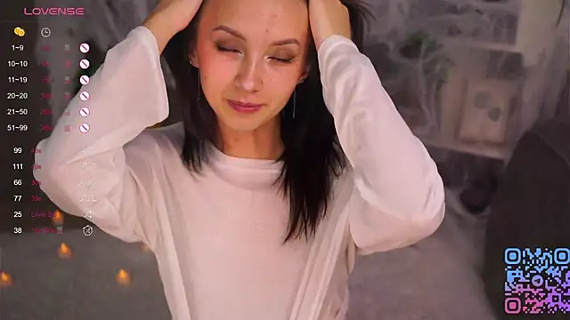 Snapshot of DaisyBlaze chatting on 11/04/25, 04:33 DaisyBlaze online show from 11/04/25, 04:33