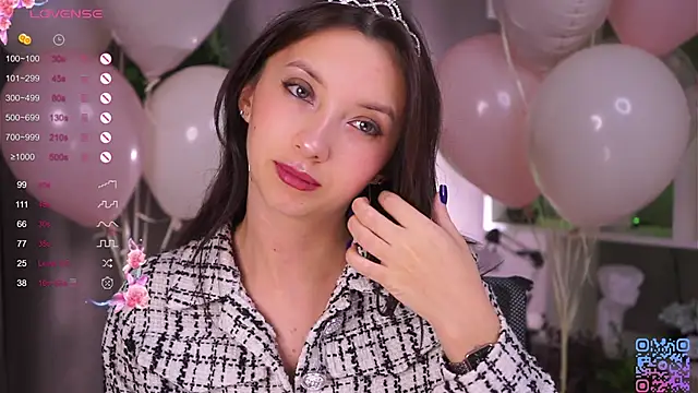 Snapshot of DaisyBlaze chatting on 11/07/25, 04:44 DaisyBlaze online show from 11/07/25, 04:44