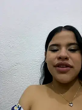 Snapshot of Aisha_poweer chatting on 10/11/25, 02:56 Aisha poweer online show from 10/11/25, 02:56