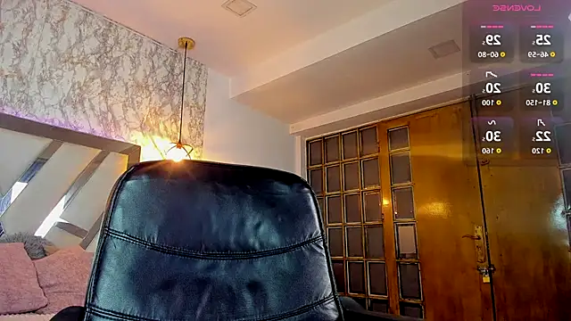 Snapshot of Aisha_poweer chatting on 11/18/25, 02:27 Aisha poweer online show from 11/18/25, 02:27