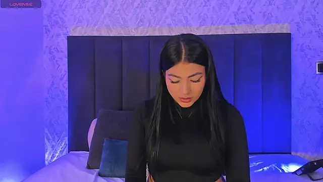 Snapshot of dana_hazze chatting on 12/15/25, 08:14 dana hazze online show from 12/15/25, 08:14