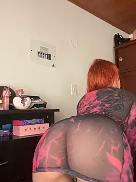 ScarlettRusso1 online show from 10/19/25, 01:14