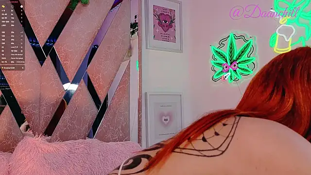 ScarlettRusso1 online show from 11/24/25, 06:52