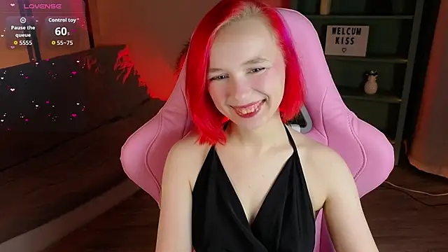 NaomiYoru online show from 11/26/25, 08:31