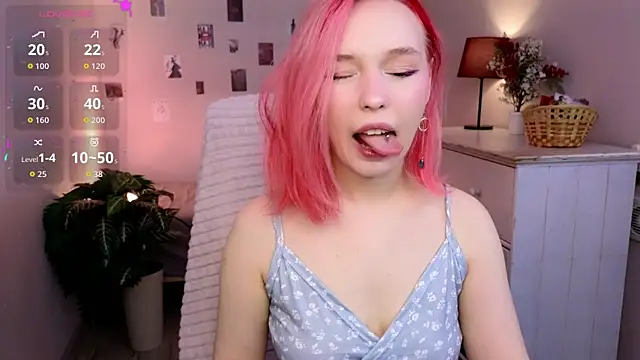 NaomiYoru online show from 04/10/26, 08:38