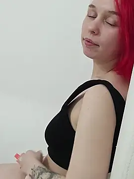 NaomiYoru online show from 10/26/25, 06:41