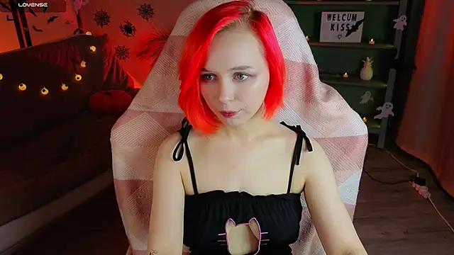 NaomiYoru online show from 10/23/25, 08:29