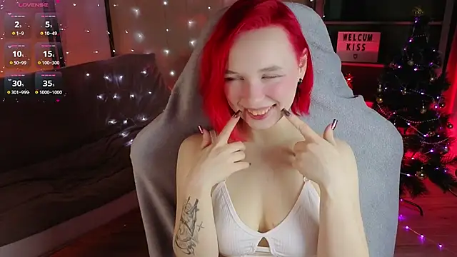 NaomiYoru online show from 12/18/25, 08:34