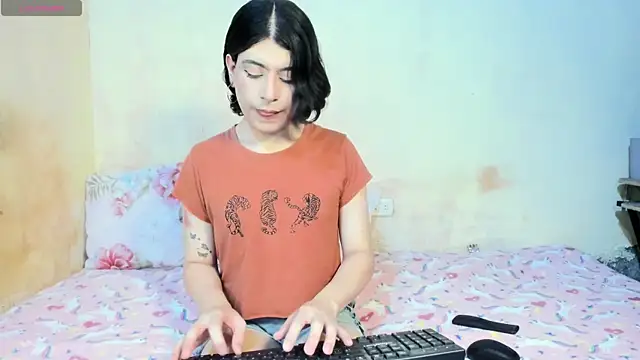 Snapshot of xxxEmmaxx chatting on 09/28/25, 09:11 xxxEmmaxx online show from 09/28/25, 09:11