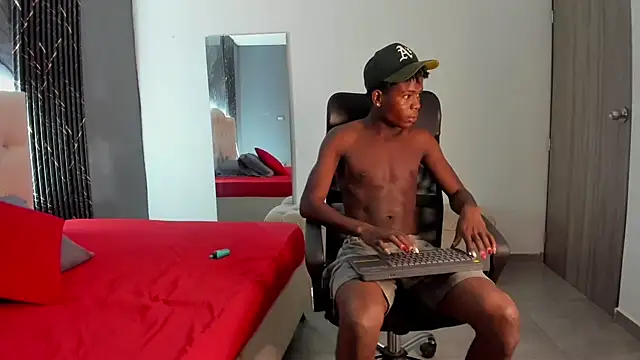 Snapshot of Johan_barreto chatting on 10/19/25, 02:03 Johan barreto online show from 10/19/25, 02:03