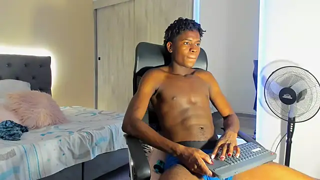 Snapshot of Johan_barreto chatting on 10/14/25, 01:50 Johan barreto online show from 10/14/25, 01:50