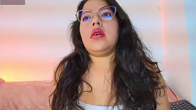 kute jess online show from 04/14/26, 08:52